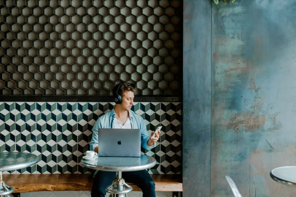 Digital nomad working in Slovenia Digital nomad working in Slovenia