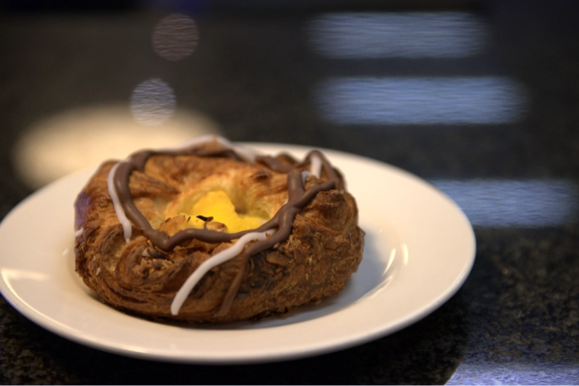 Icelandic pastry on a plate