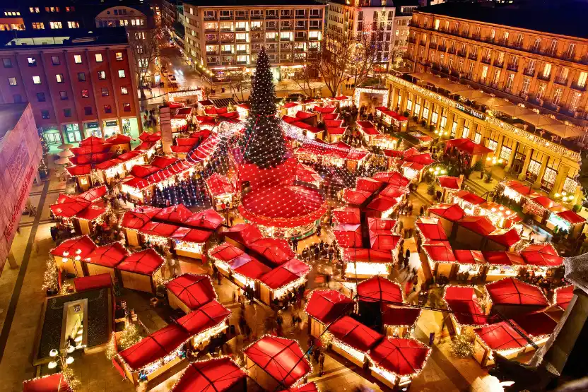 Overhead view of Cologne's Christmas market