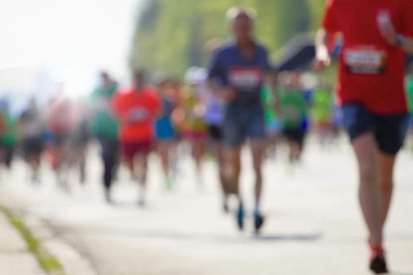 Blurry photo of marathon racers